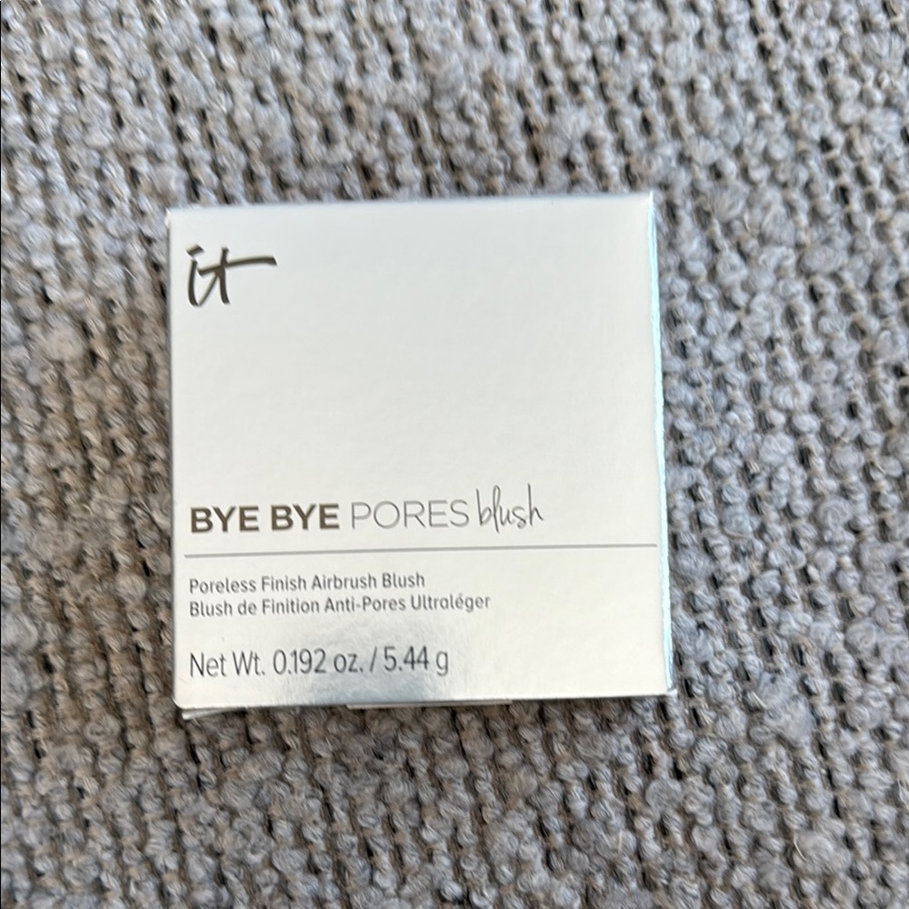 IT Cosmetics White Blush Bye Bye Pores